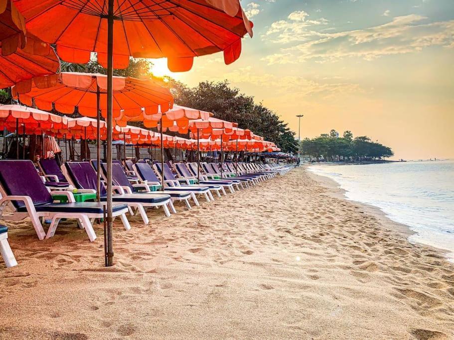 Sea View 5 Star Luxury At Pattaya *